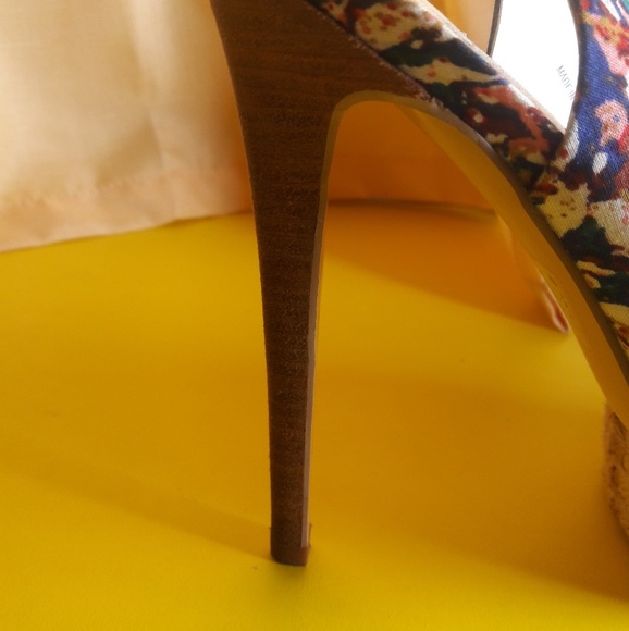 Lulu Townsend multicolor stiletto heel - Picture 3 of 4